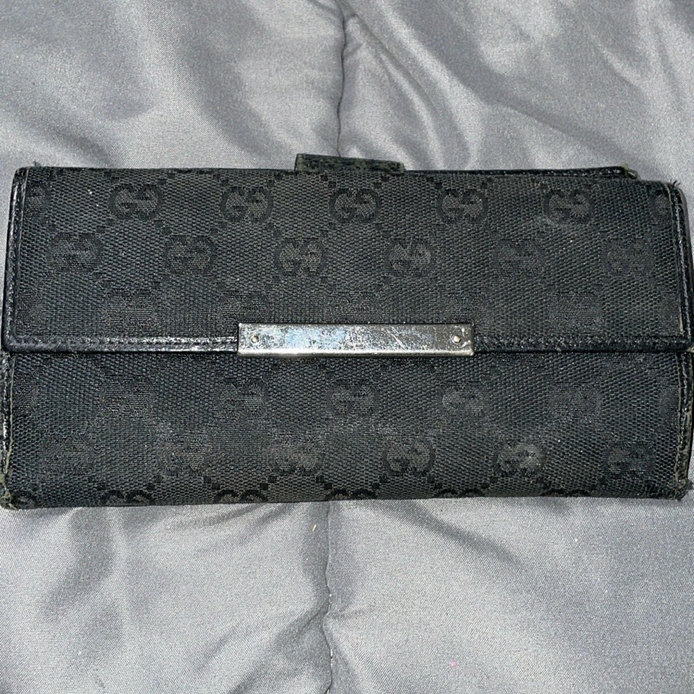 Gucci wallet